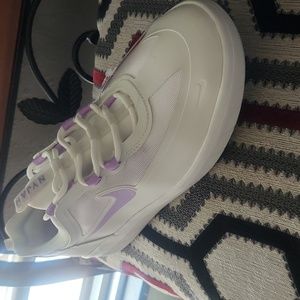 Nike Nyjah Free Runners